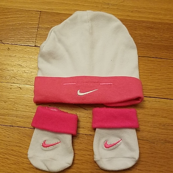 baby girl nike hat